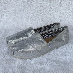 TOMS Women's Glittering Silver Loafers
